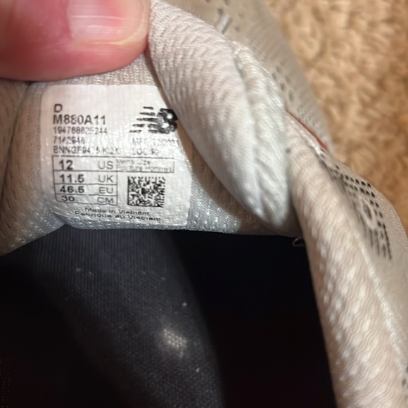 COPY - Men’s new balance tennis shoes 12 - Picture 4 of 4